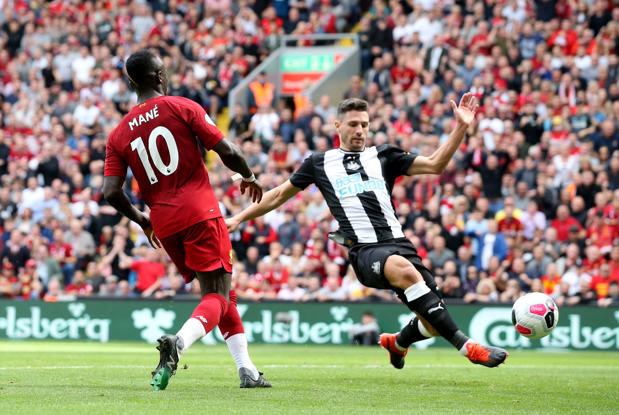 中拥有举足 中拥有举足